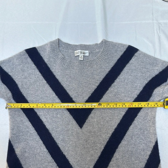 Neiman Markus cashmere Chevron knit  sweater tunic - Picture 3 of 7